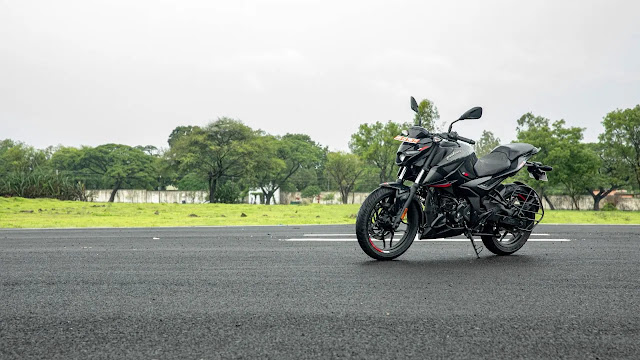 Bajaj Pulsar N160 Review,N160 Review