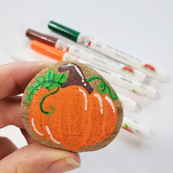 How to Paint a Pumpkin on a Rock
