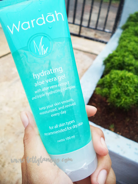 review wardah hydrating aloe vera gel solusi kulit kering