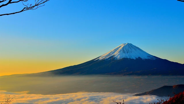 Baixe grátis papel de parede da natureza Monte Fuji no Japão em hd 1080p. 