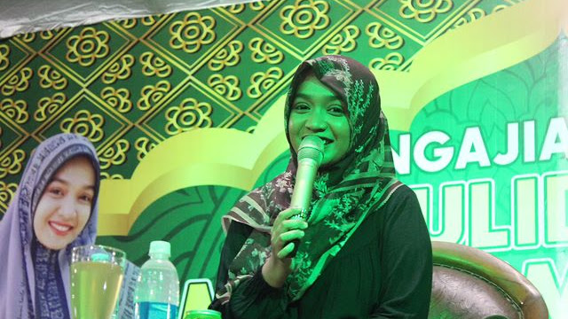 Kontroversi Ceramah Ning Umi Laila diduga Singgung Rhoma Irama - Naratawa.id