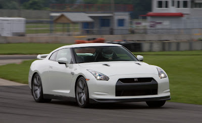 2011 Nissan GT-R Car Picture