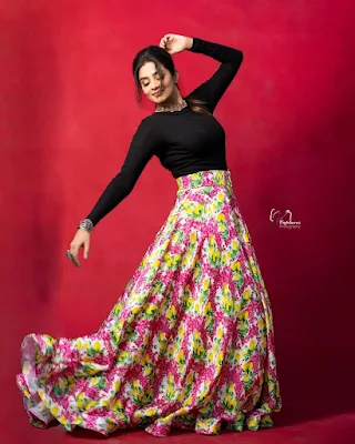 Actress Priyamani(pillumani) latest photoshoot on Instagram