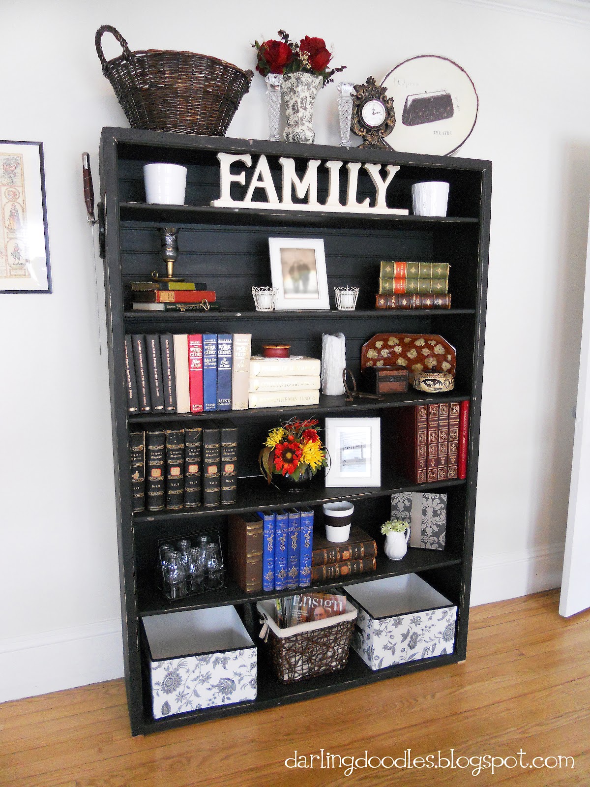 Showcase the Bookcase & Other Tips - Darling Doodles | Darling Doodles