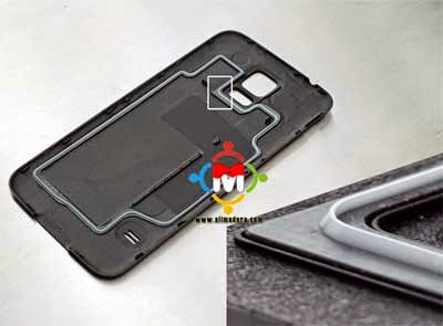 Samsung-Galaxy-S5-Water-Resistance