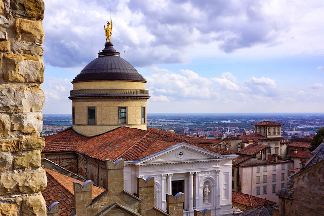 Image of Bergamo Cathedral.