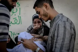 Dozens of martyrs in intense bombardment of Gaza, and the death toll from starvation and malnutrition has risen to 332.