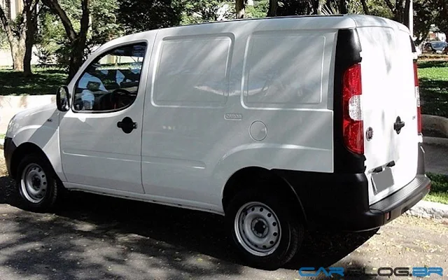 Fiat Doblò Cargo 2012 1.4 Flex - traseira