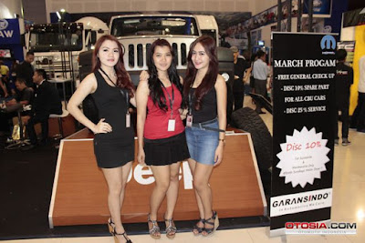 Gadis - Gadis Surabaya Motor Show 2014