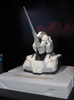 Real Experience Model RX-0 Unicorn Gundam [ Auto Trans Edition ], Premium Bandai