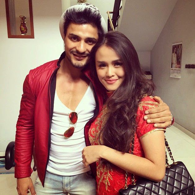 Fotofoto Mesra Vin Rana dan Nita Sofiani pasca Jadian