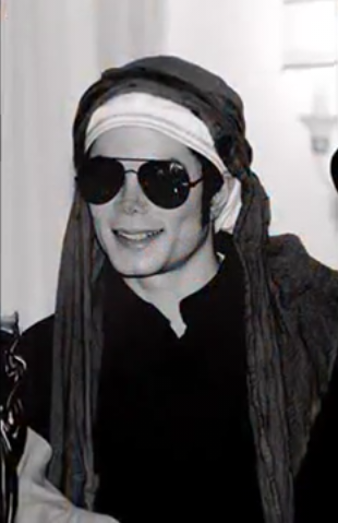 Michael Jackson converted to Islam in Bahrain and became a Muslim in Thobe