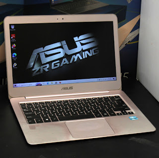 Jual Laptop Slim ASUS ZenBook UX305 Core M