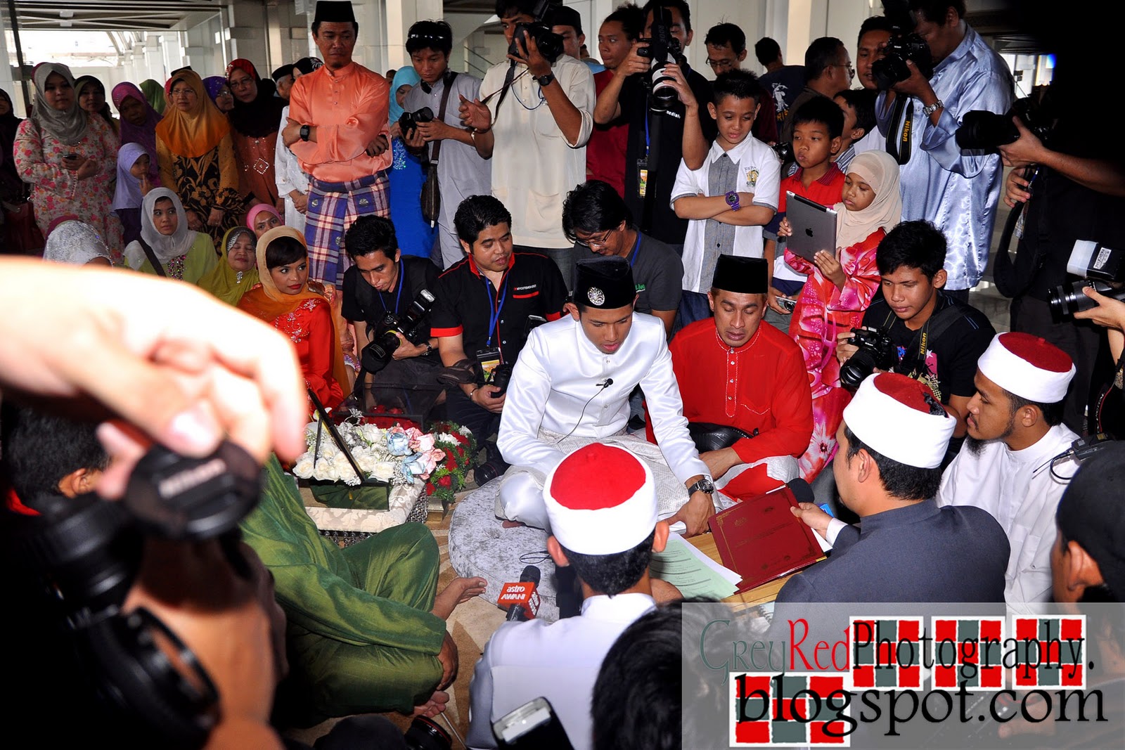 GAMBAR) Di Sekitar Majlis Akad Nikah Nabil Raja Lawak dan 