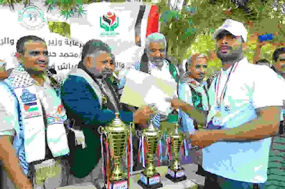 المؤيدي وقحيم،  يكرمان  ابطال الجمهورية لبطولة رفع الأثقال بالحديدة.