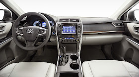 Interior view of 2015 Toyota Camry XLE