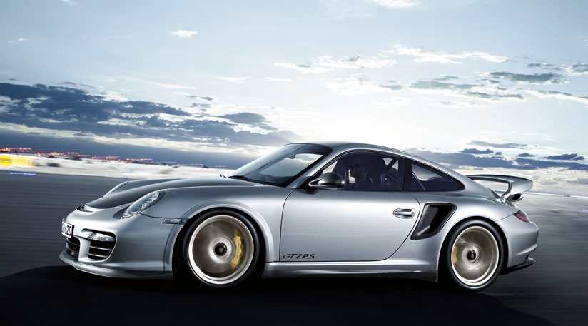 the 2010 new supercars list also includes the very powerful Porsche GT2 RS