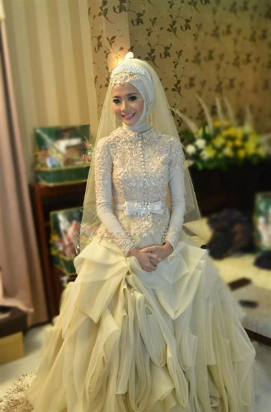  Contoh Model Gaun Pengantin  Muslimah Mewah Terbaru 2019 2019