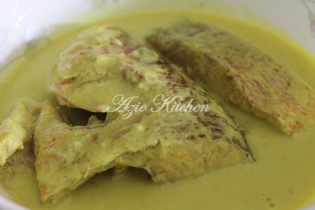 Azie Kitchen: Masak Lemak Ikan Jenahak Merah Yang Sangat 