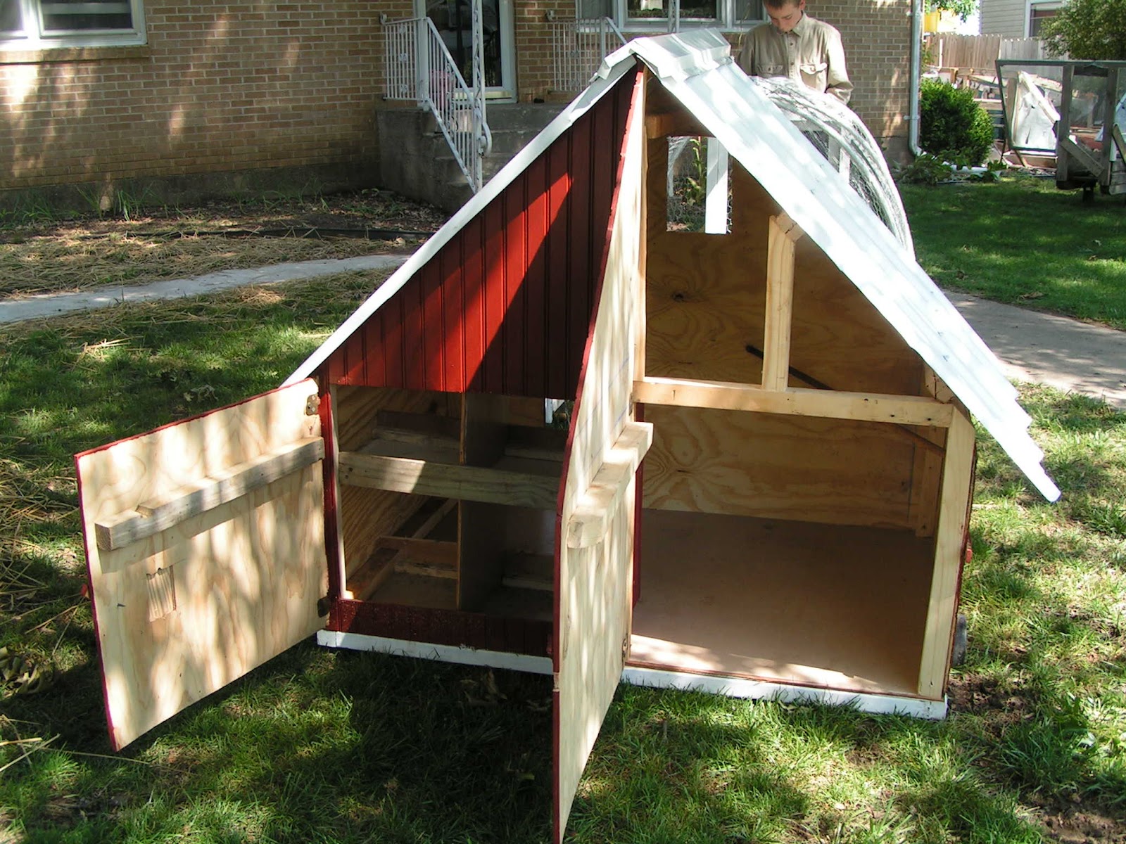 Frugal Home and Health: Chicken Tractors and more