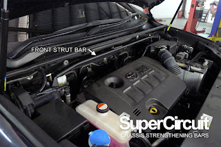 Toyota Harrier XU60 with the SUPERCIRCUIT Front Strut Bar installed.