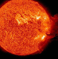 Exploziile solare din 2013 vor fi puternice