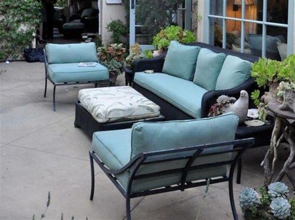 Outdoor sofas and sectionals for small spaces