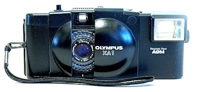 Olympus XA1