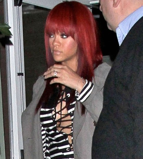 nicki minaj hair 2011. nicki minaj and rihanna 2011.