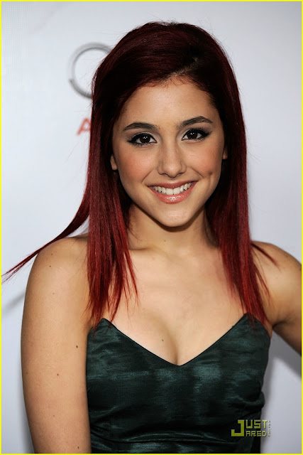 Ariana Grande 2011