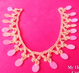 http://translate.googleusercontent.com/translate_c?depth=1&hl=es&rurl=translate.google.es&sl=en&tl=es&u=http://www.myhobbyiscrochet.com/2013/10/sequined-crochet-trim-necklace-oriental.html&usg=ALkJrhjySunF2MTtXK3dAxbDEKTFIS_3qw