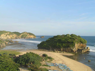 pantai-drini-jogja