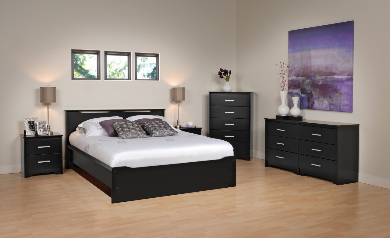 Black Bedroom Furniture For The Elegant Sense