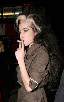 Smoking Winehouse