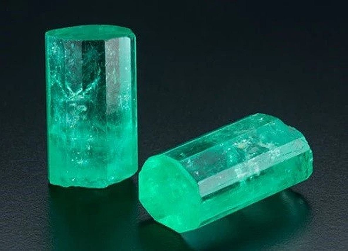Кобра. Небесное Копье Emerald%20Crystals