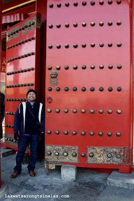 THE MORNING WALK WITHIN THE BEIJING PALACE MUSEUM