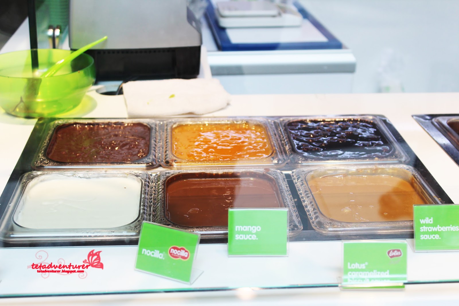 Llao Llao Frozen Yogurt now in Manila! - tetadventurer blog