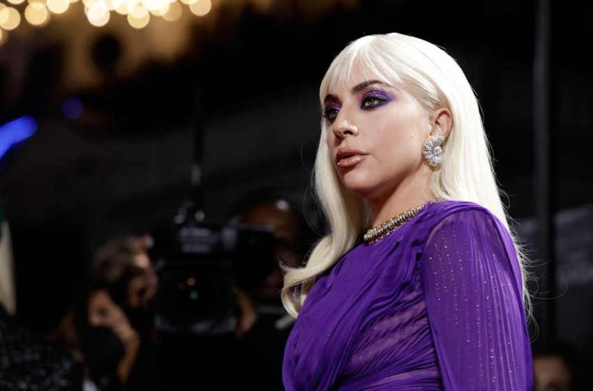 Lady Gaga admits: I bought a fake Gucci bag! American singer Lady Gaga admitted that she sometimes buys "imitation" products and accessories, especially during holidays and occasions, including the Gucci bag that she has boasted for a long time.