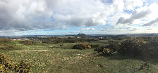 A panoramic view of Edinburgh from Braid Hills.
