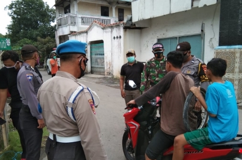 Kecamatan Gatak terus intensifkan penegakan PPKM di tengah Masyarakat, tekan kasus covid 19