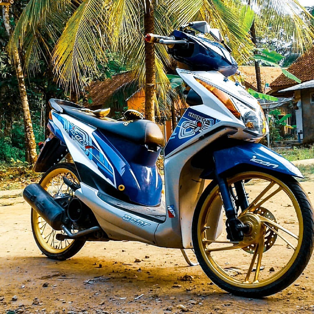 52 Foto Modifikasi Motor  Beat  Thailook Style Velg 17 Terbaik 
