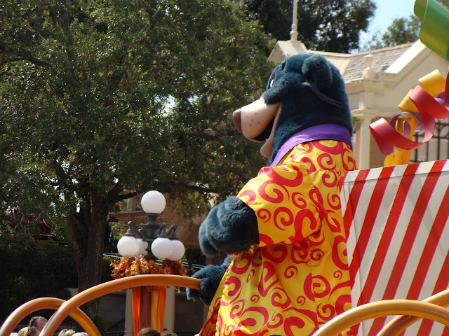 Baloo Character In Parade Disney World