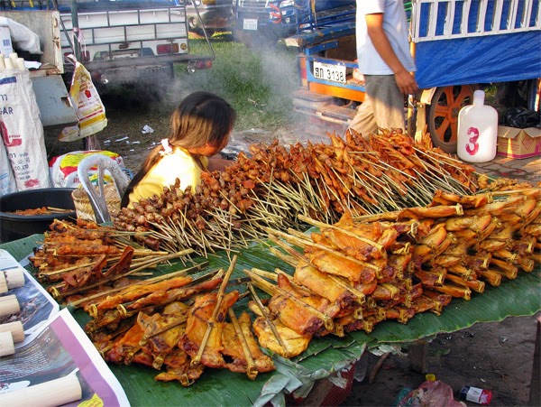 Thưởng thức ẩm thực khi du lịch Lào-Campuchia-Thái Lan