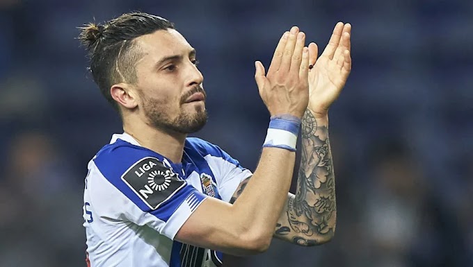 MANCHESTER UNITED IN TALKS FOR ALEX TELLES