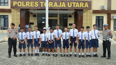 Polres Toraja Utara Terima Kunjungan Edukatif Pelajar SMP Lentera Harapan Toraja