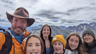 Les sourires de satisfaction après une montée