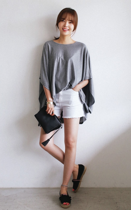  Slide Slit Loose Fit Tee