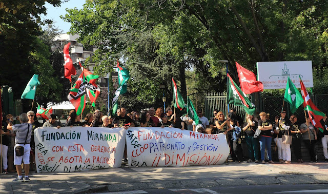 protesta trabajadores de la Fundación Miranda