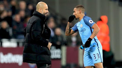 PEP GUARDIOLA UCAP PERMOHONAN MAAF KEPADA GABRIEL JESUS