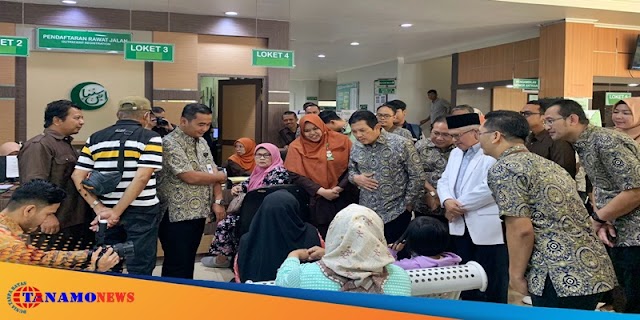 Dirut BPJS Kesehatan Tinjau Layanan JKN di RSI Ibnu Sina Bukittinggi